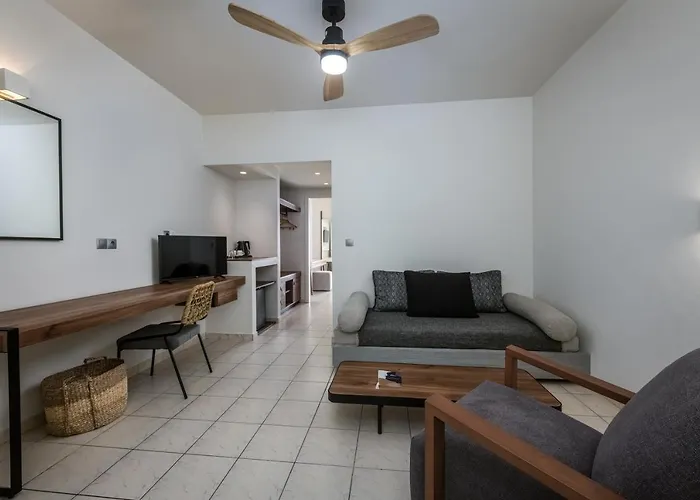 More Meni Residence & Suites