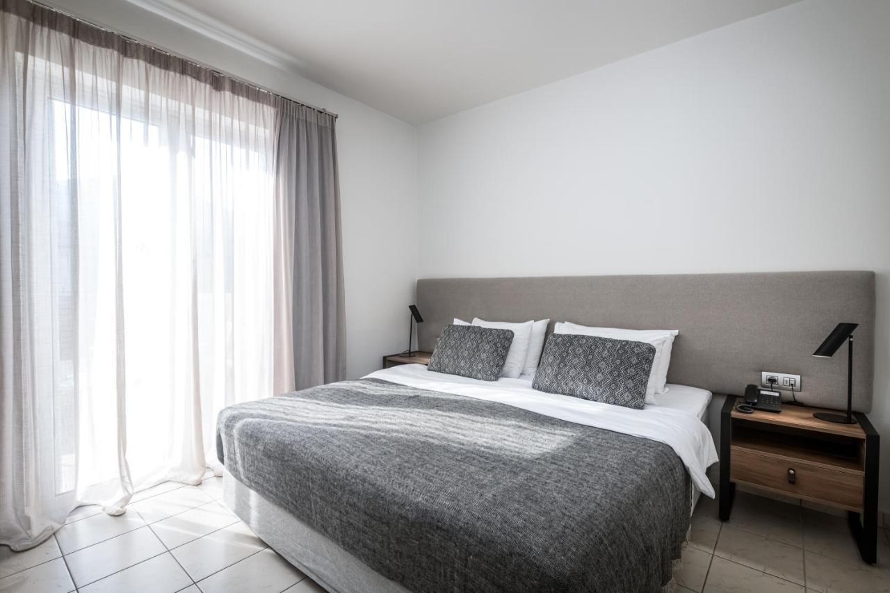 Meni & Hotel