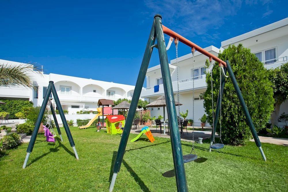 Hotel Meni & 4*